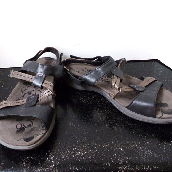 Merrell Swivel Lavish Sandals In Midnight - Picture 1 of 5